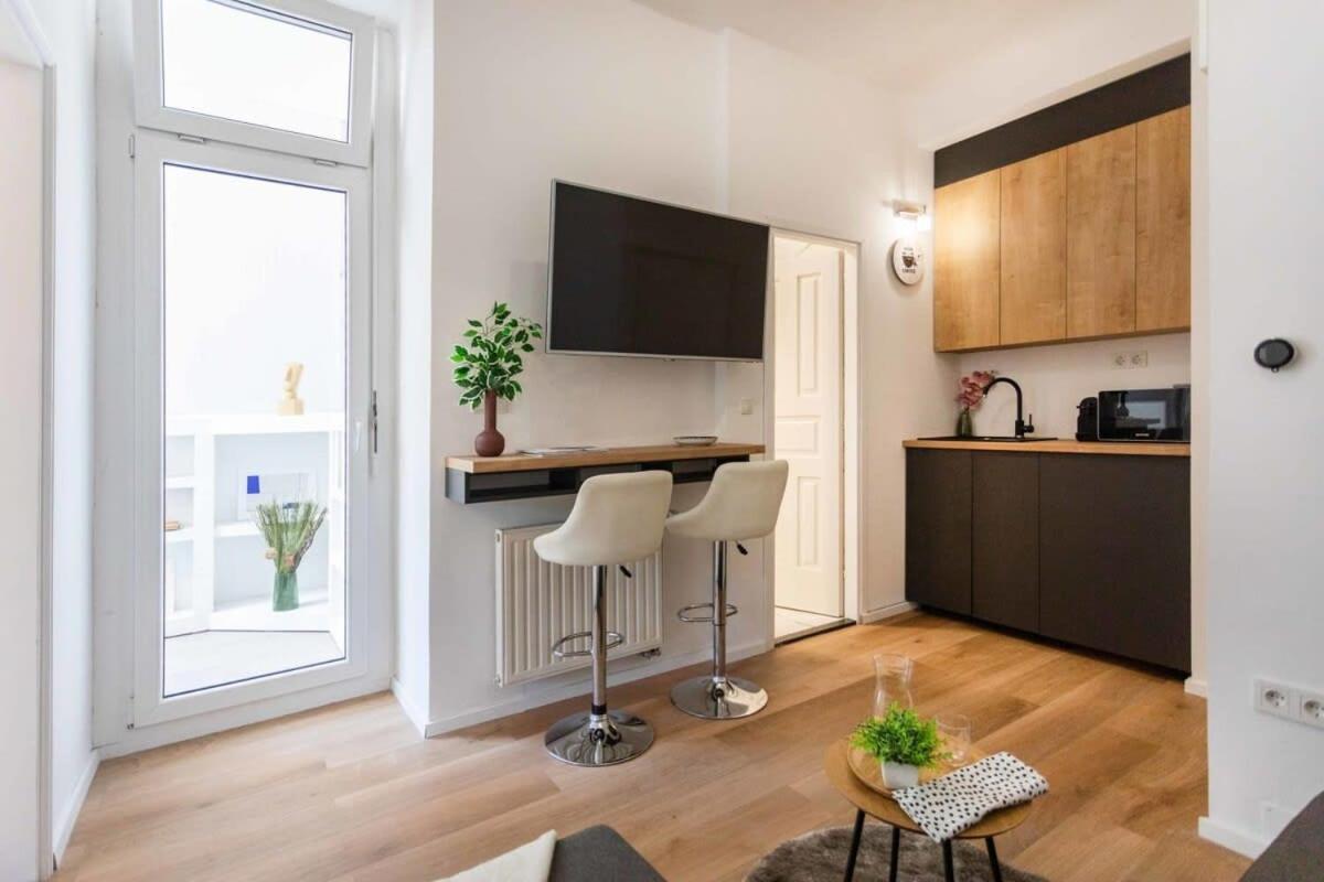 Niko And Sofia'S Apartment Urban Stay Загреб Екстериор снимка