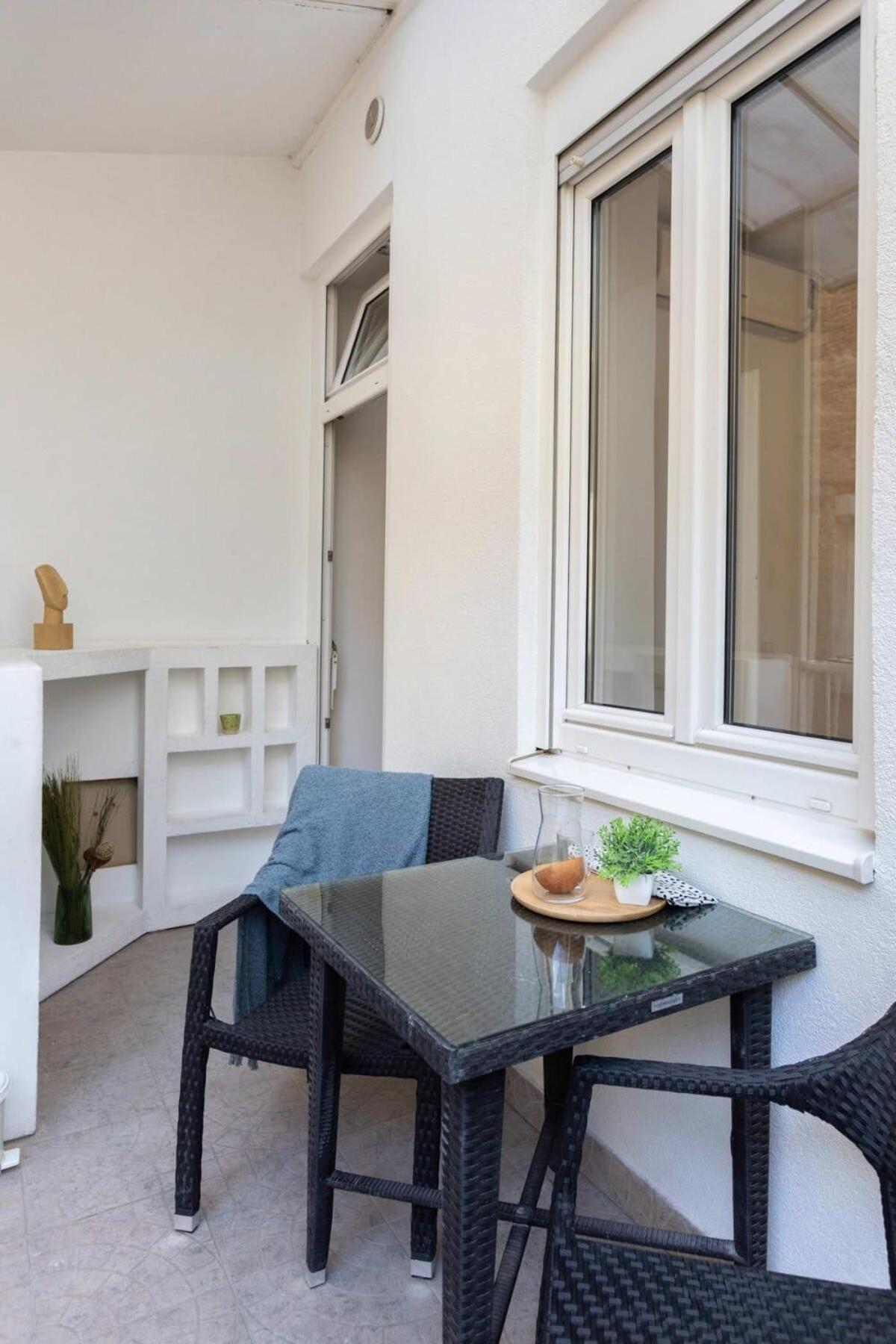 Niko And Sofia'S Apartment Urban Stay Загреб Екстериор снимка